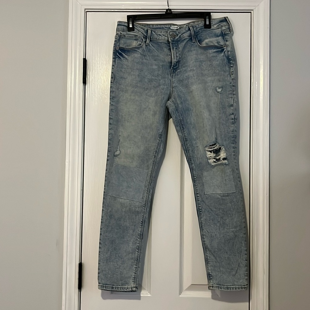 Old Navy Rockstar Jeans Distressed